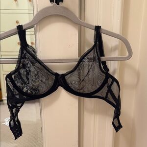 Black Lace Underwire Bra